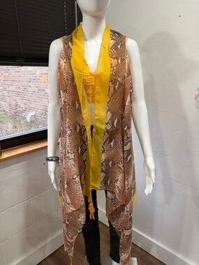 Yellow Trim Brown Snake-Print Sleeveless Tunic Vest